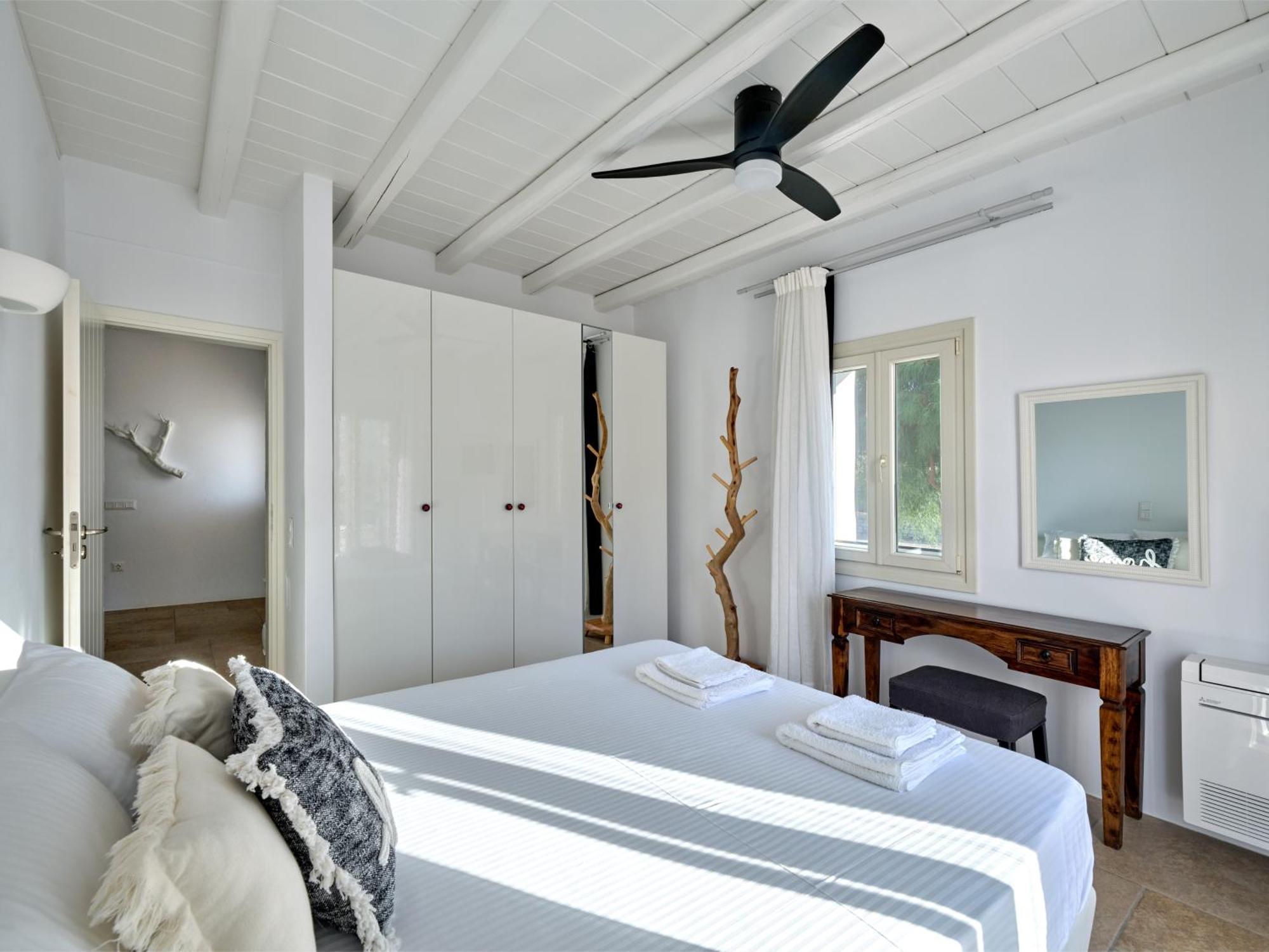 Villa Leo - Unique & Calm Páros Eksteriør billede